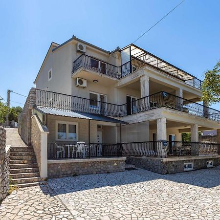 2 Bedroom Stunning Apartment In Senj Сень Экстерьер фото